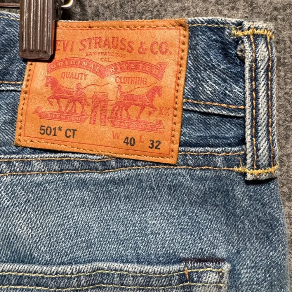 Levis 501 CT Jeans Mens 40x32 Medium Wash Blue Stretch Tapered Button Fly Denim‎